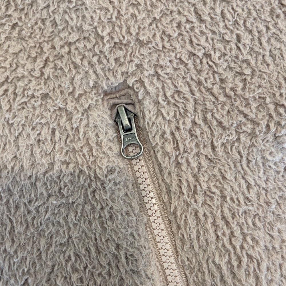 Pink Vuori Sherpa Jacket with Zipper Details - Picture 5 of 6